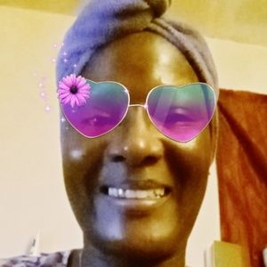 Meet your Posher, Latasha